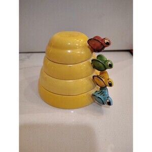 Vtg Ceramic Bees on Measuring Stacking Cups Kitchenware Menschik-Goldman Yellow